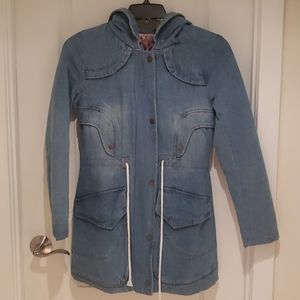NWOT Warm Jeans jacket with Detachable fur